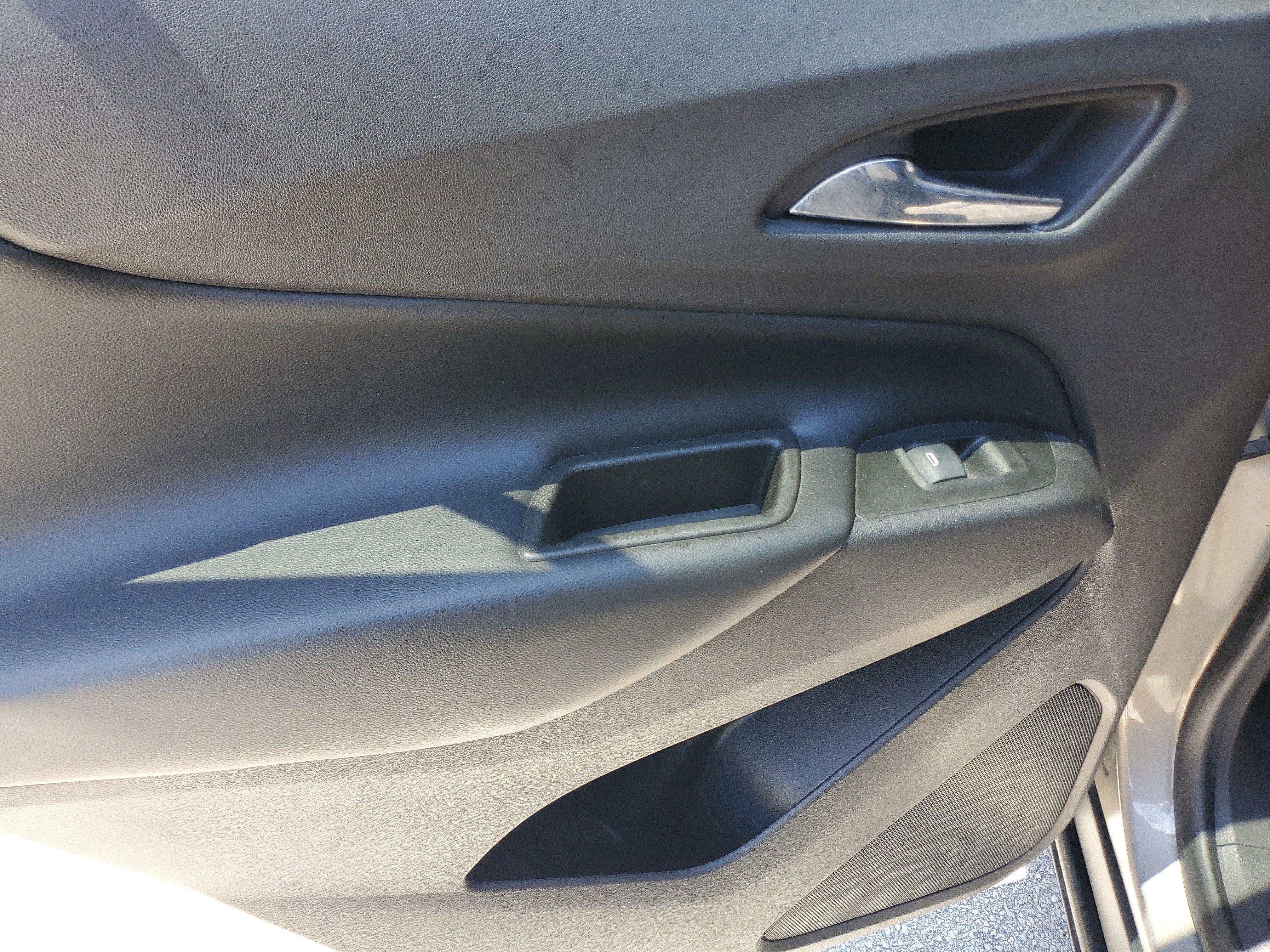 Used 2019 Chevrolet Equinox LT image 13