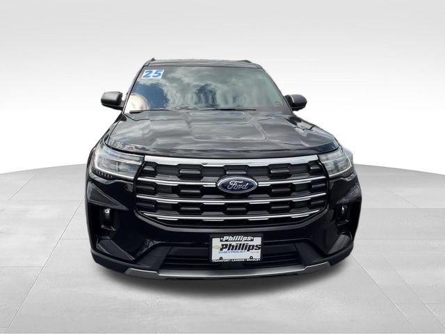 Used 2025 Ford Explorer Active w/ Active Comfort Package AWD/4WD image 8