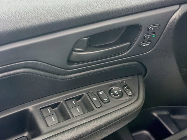 Used 2024 Honda Odyssey Sport image 23