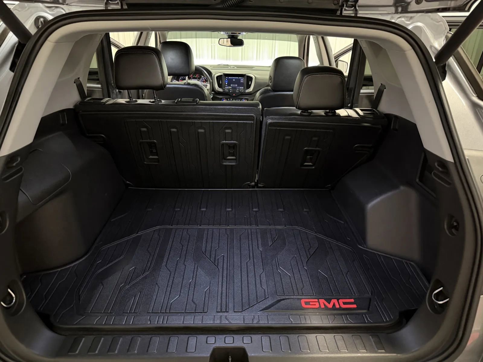 Used 2021 GMC Terrain SLT FWD image 40