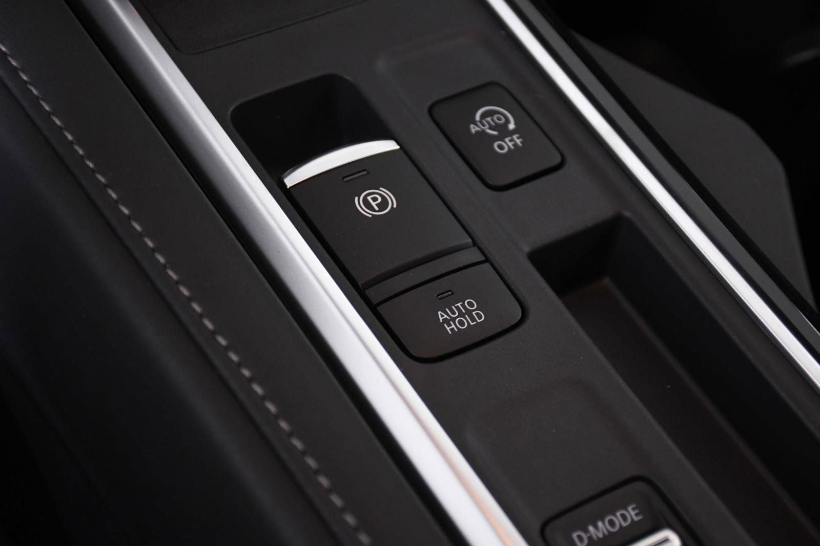 New 2024 Nissan Pathfinder SV w/ SV Premium Package image 20