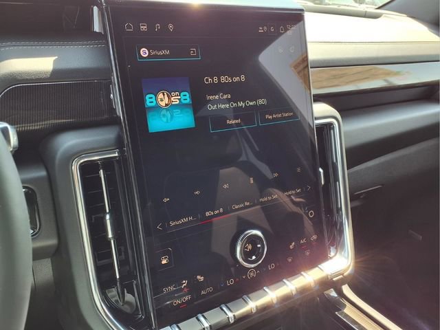 New 2026 GMC Yukon XL Elevation AWD/4WD image 10