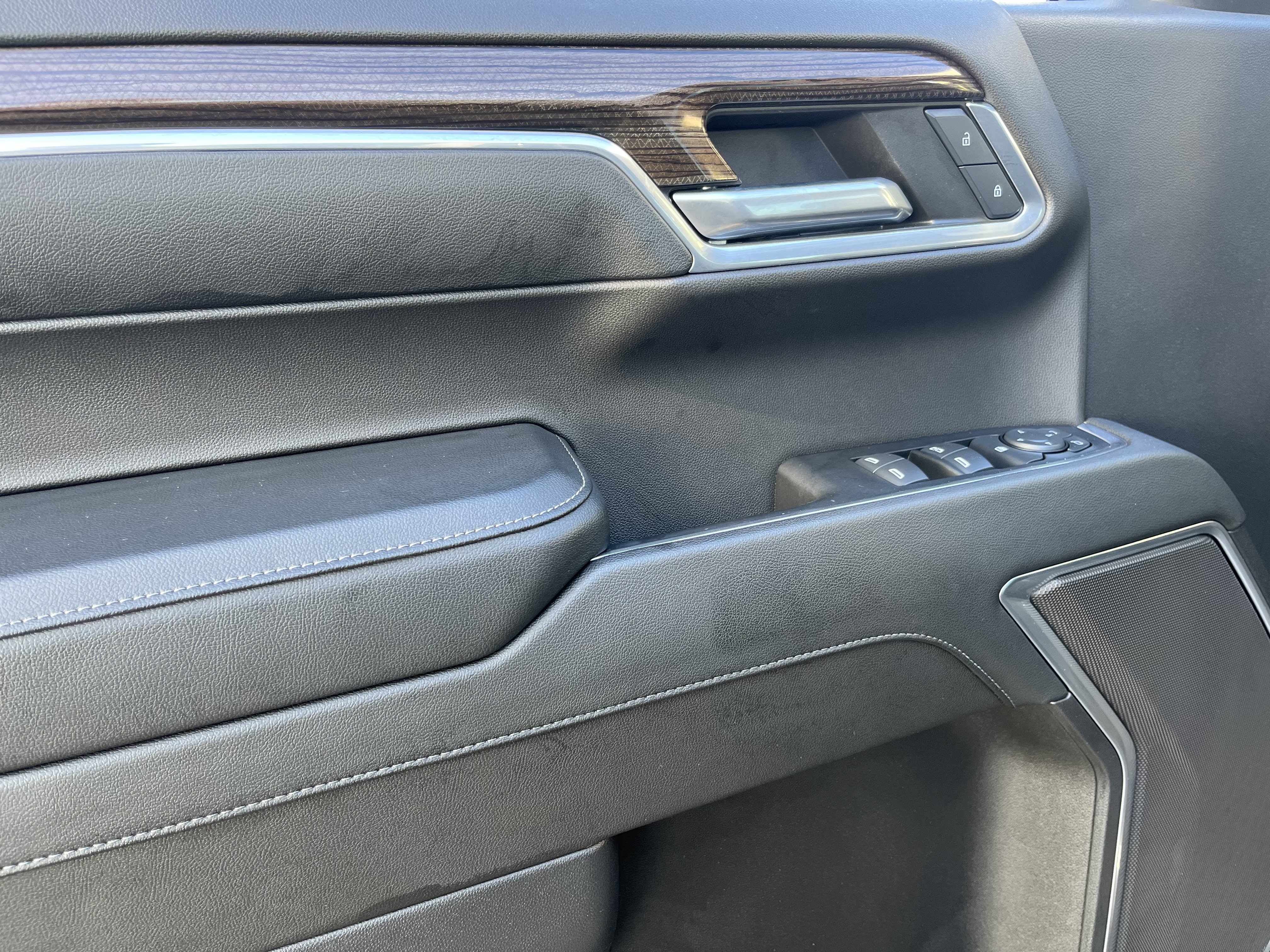 Used 2024 Chevrolet Silverado 1500 LT AWD/4WD image 13