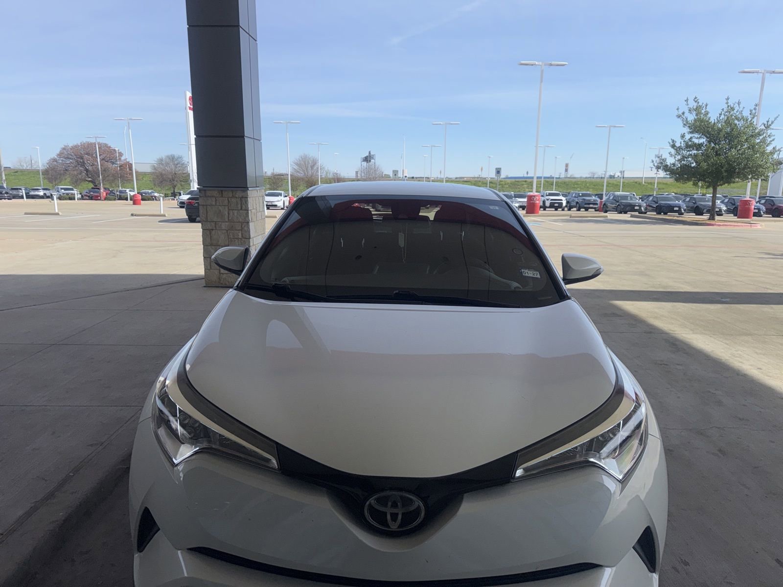 Used 2018 Toyota C-HR XLE image 23