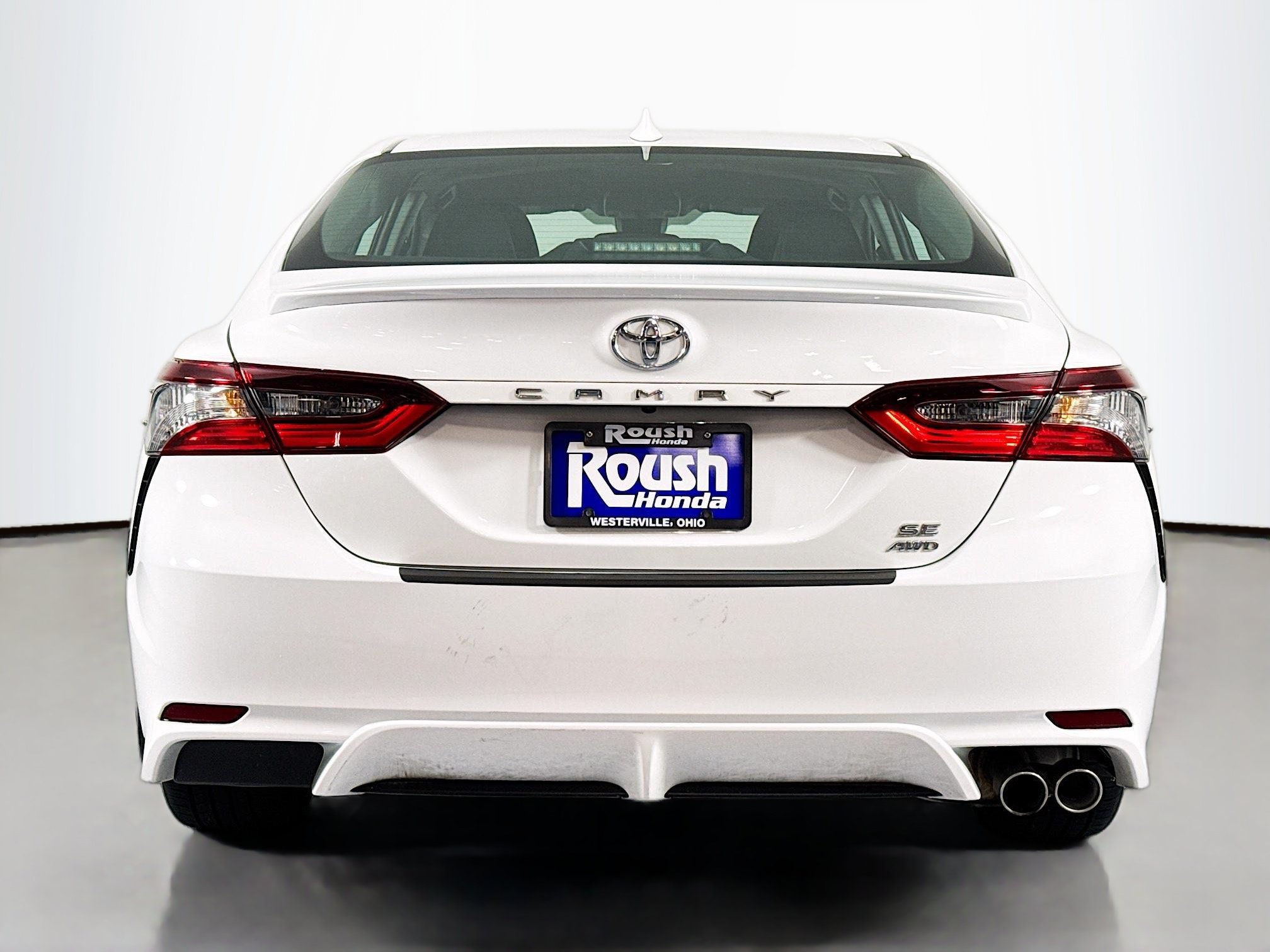 Used 2023 Toyota Camry SE AWD/4WD image 6