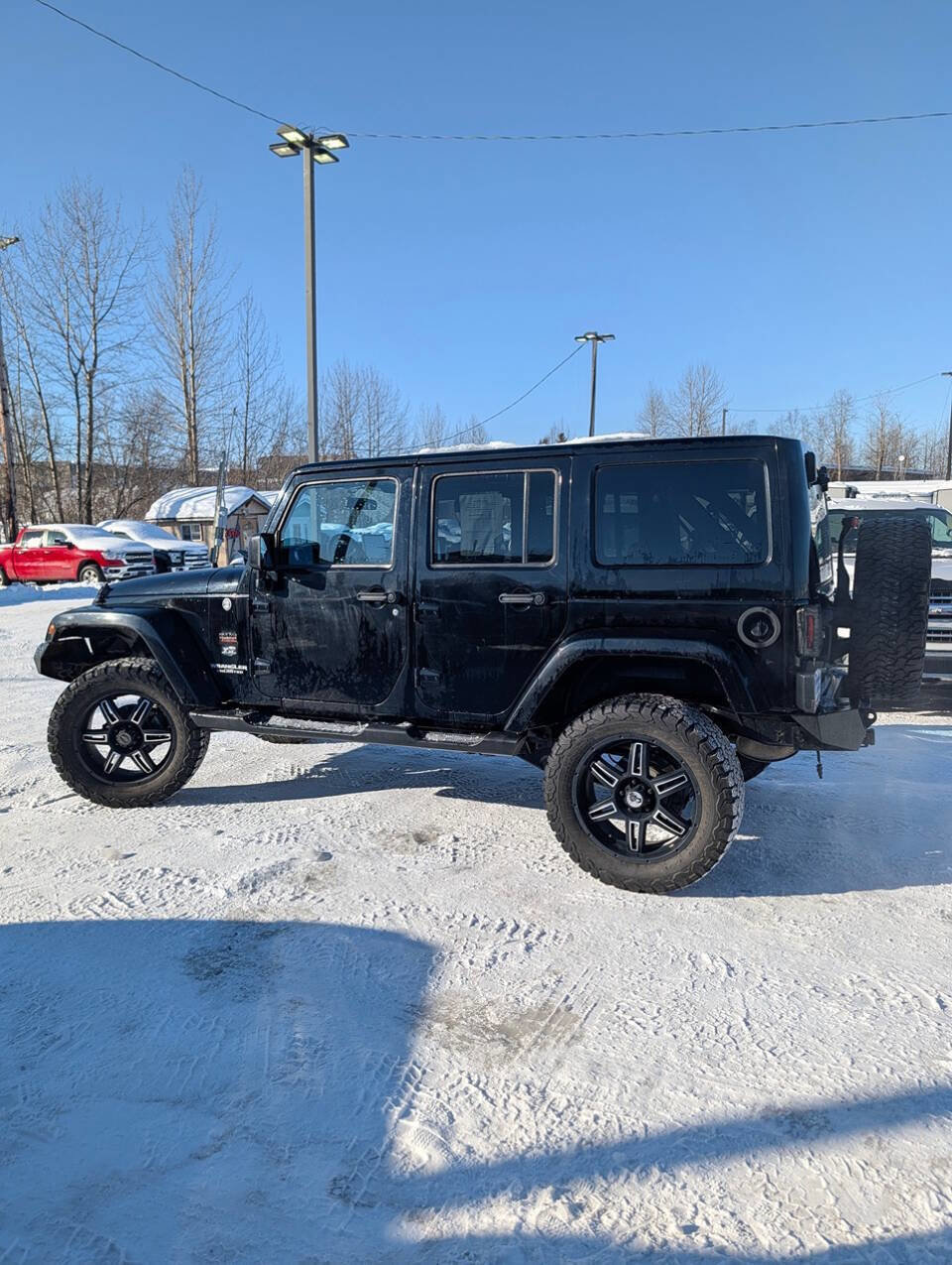Used 2011 Jeep Wrangler Unlimited 70th Anniversary w/ Connectivity Group image 14