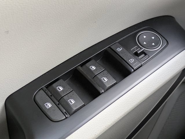 Used 2020 Kia Soul LX FWD image 22