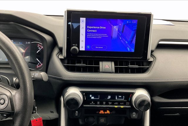 Used 2024 Toyota RAV4 LE image 5