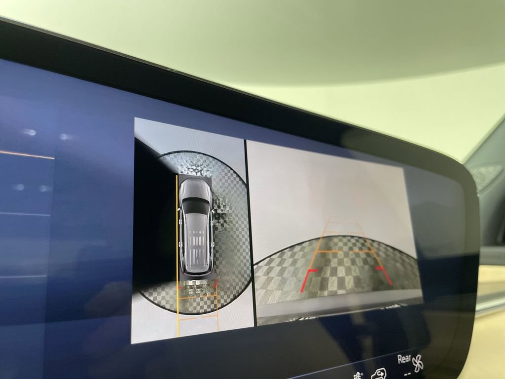 Used 2025 Buick Enclave Preferred image 14