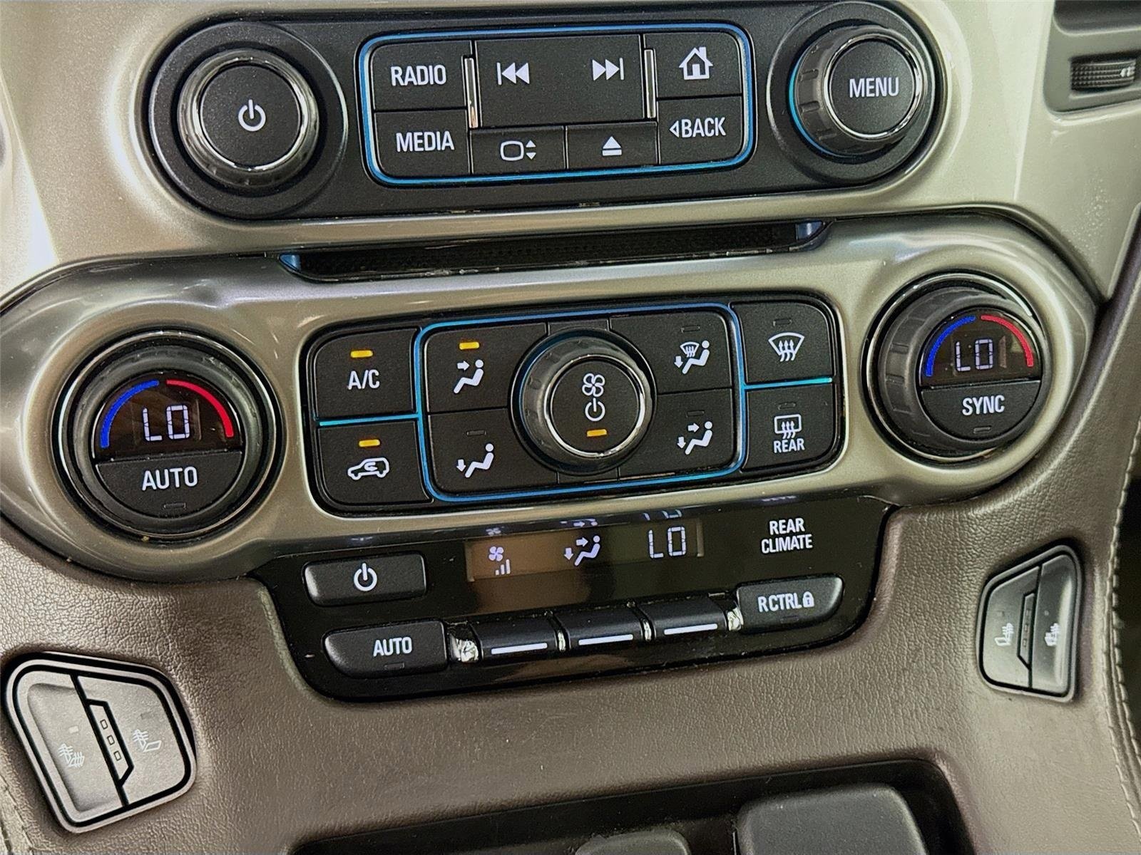 Used 2019 Chevrolet Tahoe LT AWD/4WD image 16