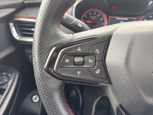 Used 2023 Chevrolet TrailBlazer RS w/ Sun and Liftgate Package image 26