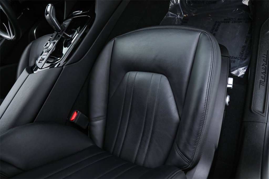 Certified 2023 Maserati Levante GT image 13