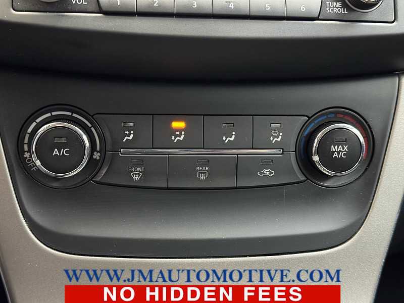 Used 2015 Nissan Sentra SV FWD image 36