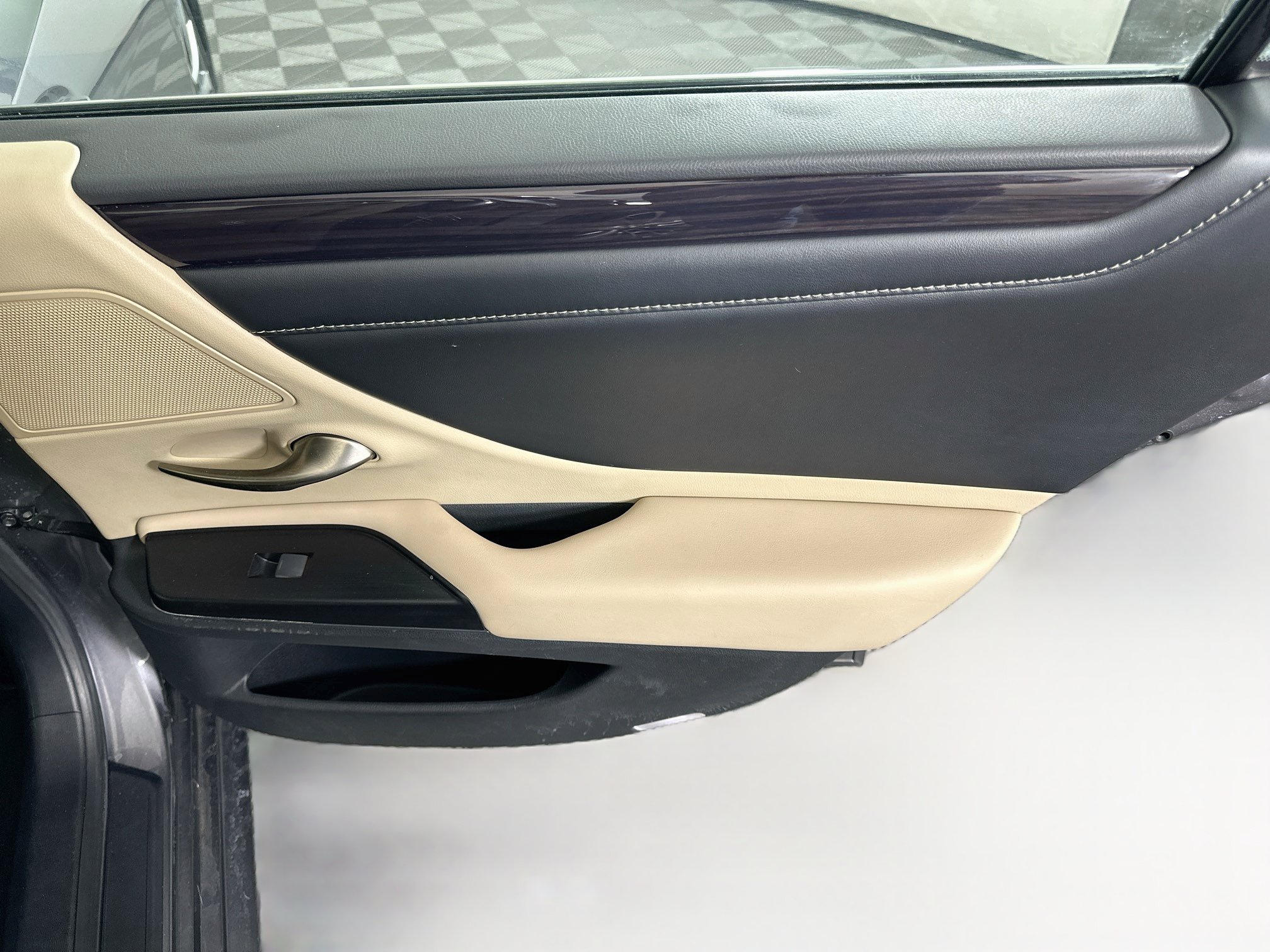 Used 2020 Lexus ES 350 w/ Premium Package FWD image 29