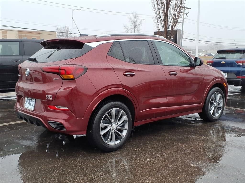 Used 2023 Buick Encore GX Select w/ Sport Touring Package image 5