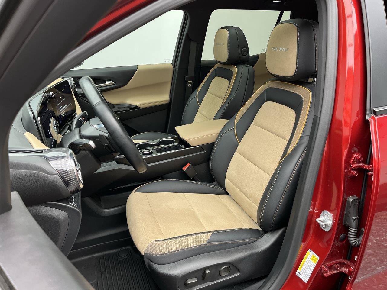 Certified 2025 Chevrolet Equinox ACTIV w/ Safety and Technology Package AWD/4WD image 10
