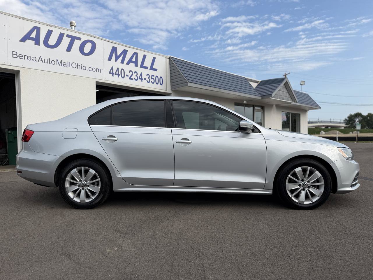 Used 2015 Volkswagen Jetta TDI SE FWD image 7