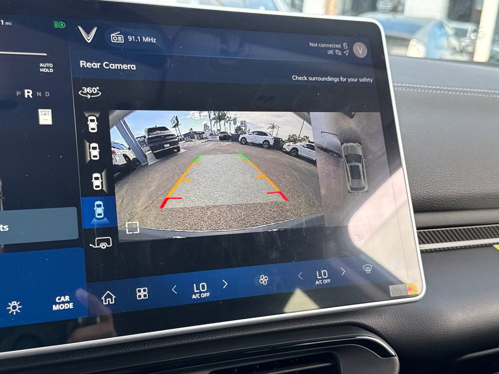 New 2025 VinFast VF 8 Eco AWD/4WD image 29