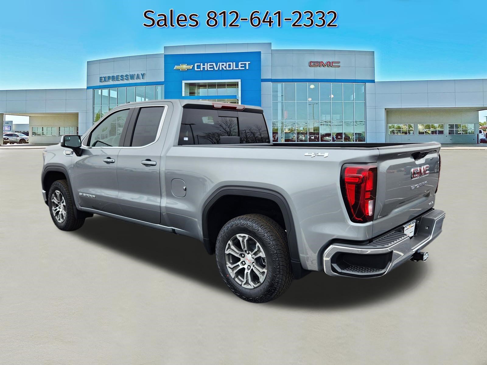 New 2026 GMC Sierra 1500 SLE w/ Preferred Package image 3