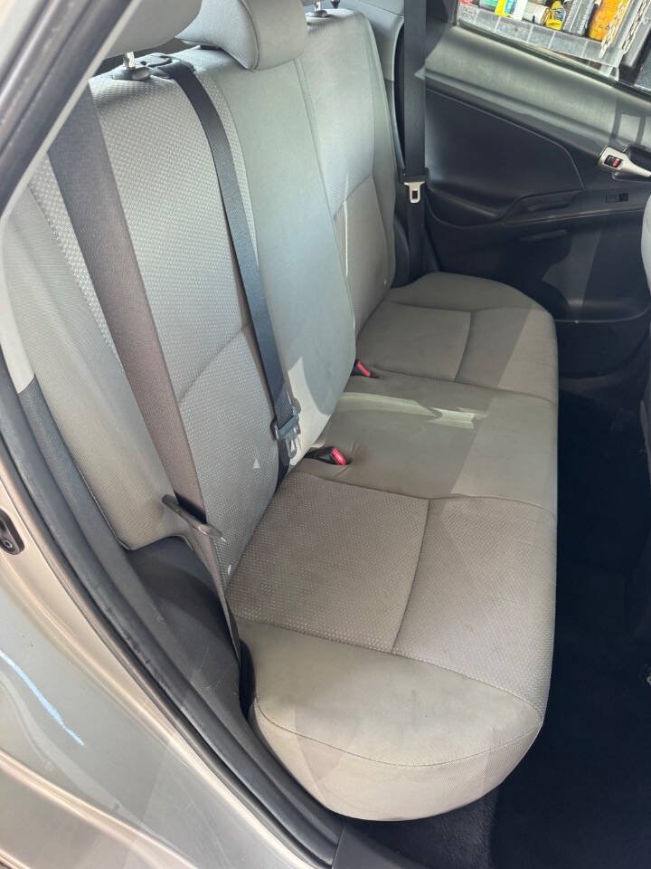 Used 2009 Toyota Matrix FWD image 14
