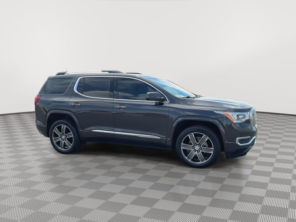 Used 2019 GMC Acadia Denali w/ LPO, Cargo Package FWD image 9