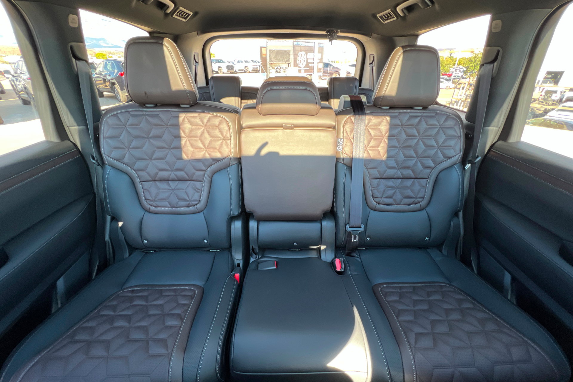 New 2027 Nissan Armada Platinum Reserve AWD/4WD image 26