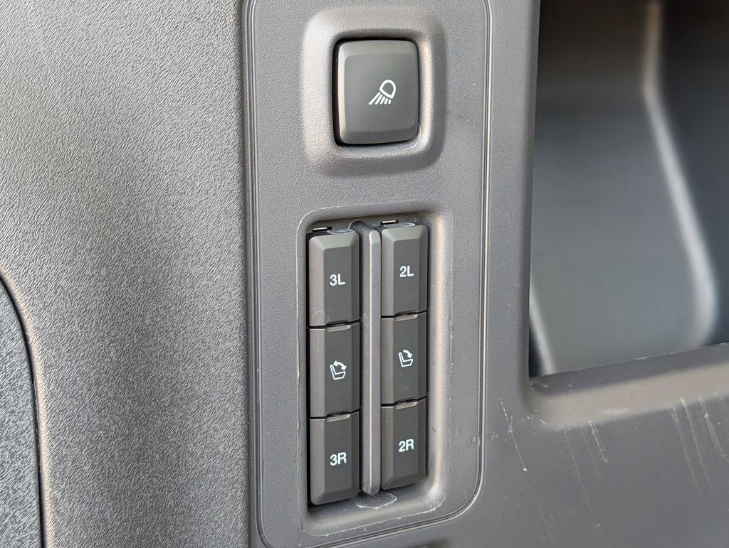 Used 2025 Ford Expedition Platinum AWD/4WD image 26