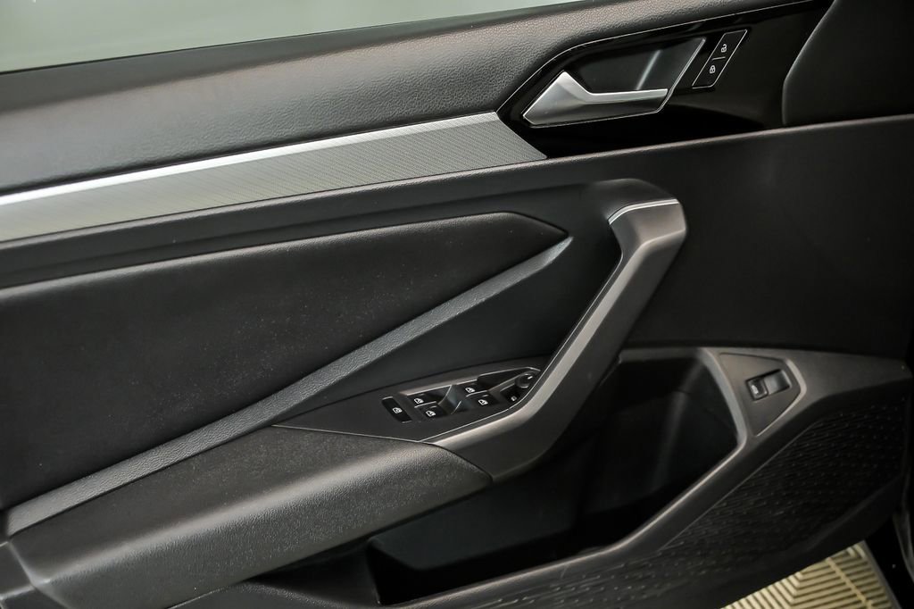 Used 2019 Volkswagen Jetta R-Line FWD image 10