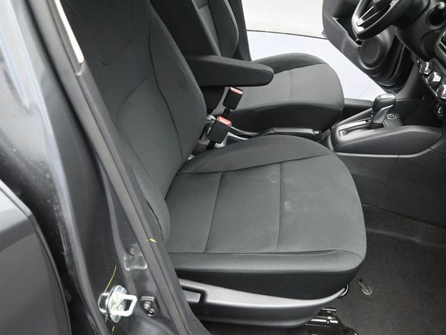 Used 2025 Nissan Kicks Play S image 33