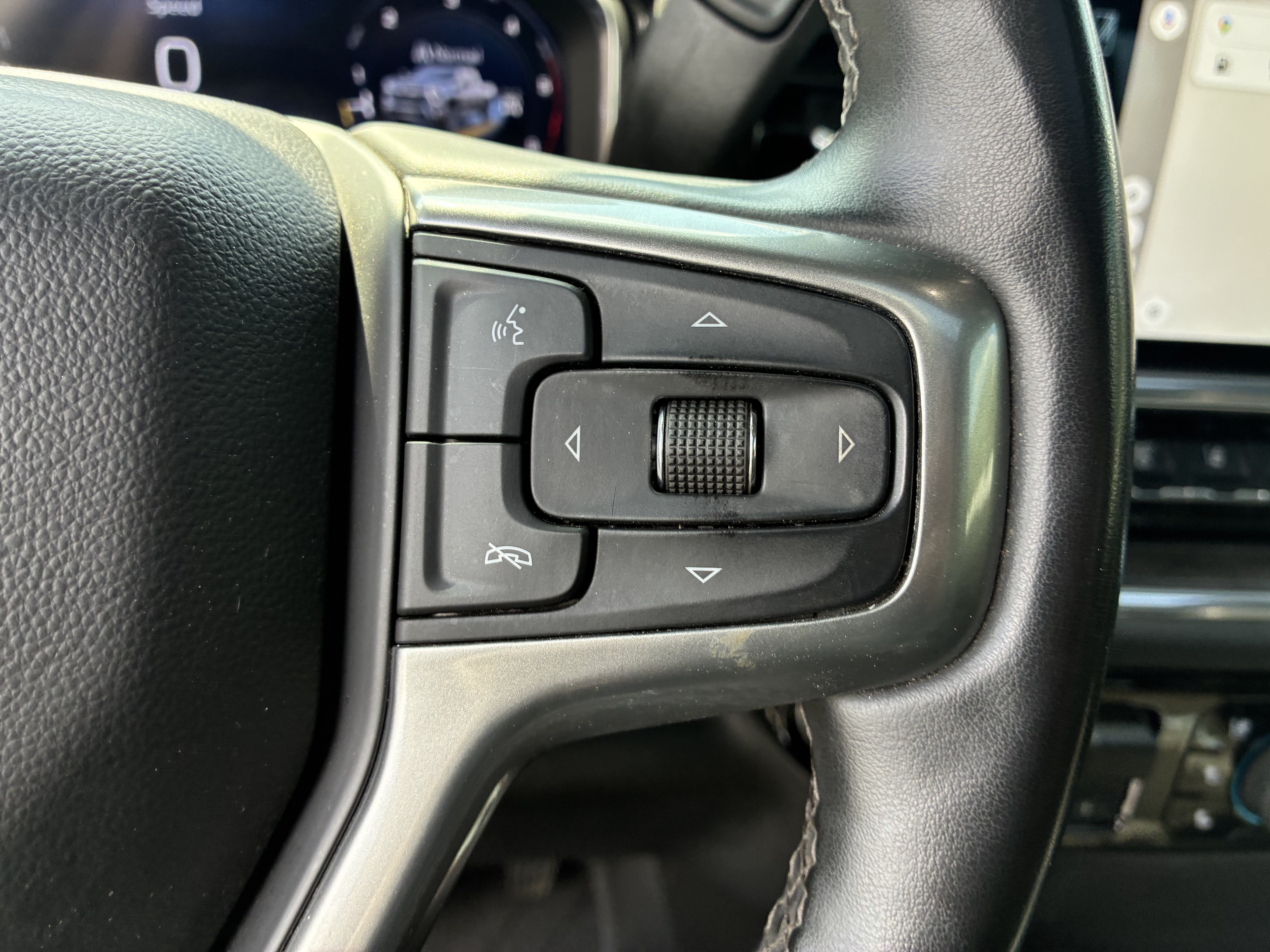 Used 2024 Chevrolet Silverado 2500 LTZ w/ LTZ Convenience Package AWD/4WD image 31