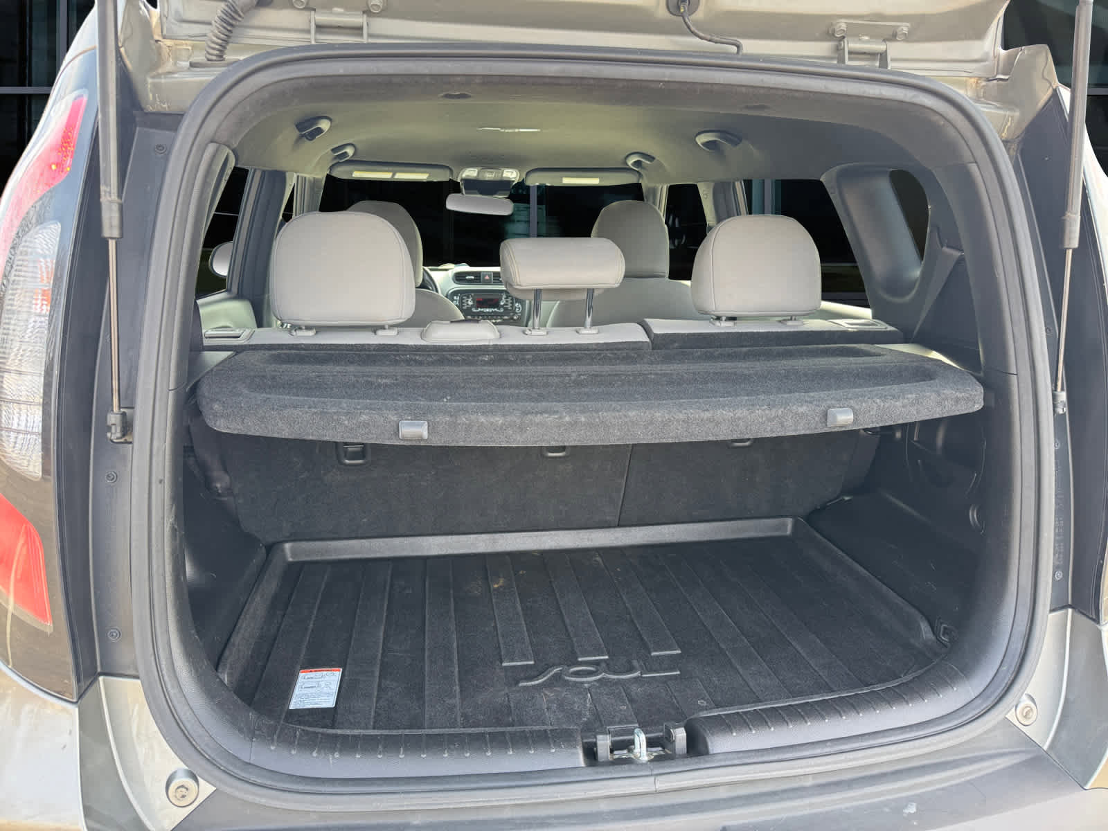 Used 2014 Kia Soul + FWD image 10
