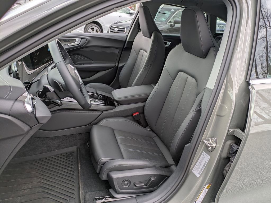 Used 2025 Audi A5 2.0T Premium Plus w/ Premium Plus image 8