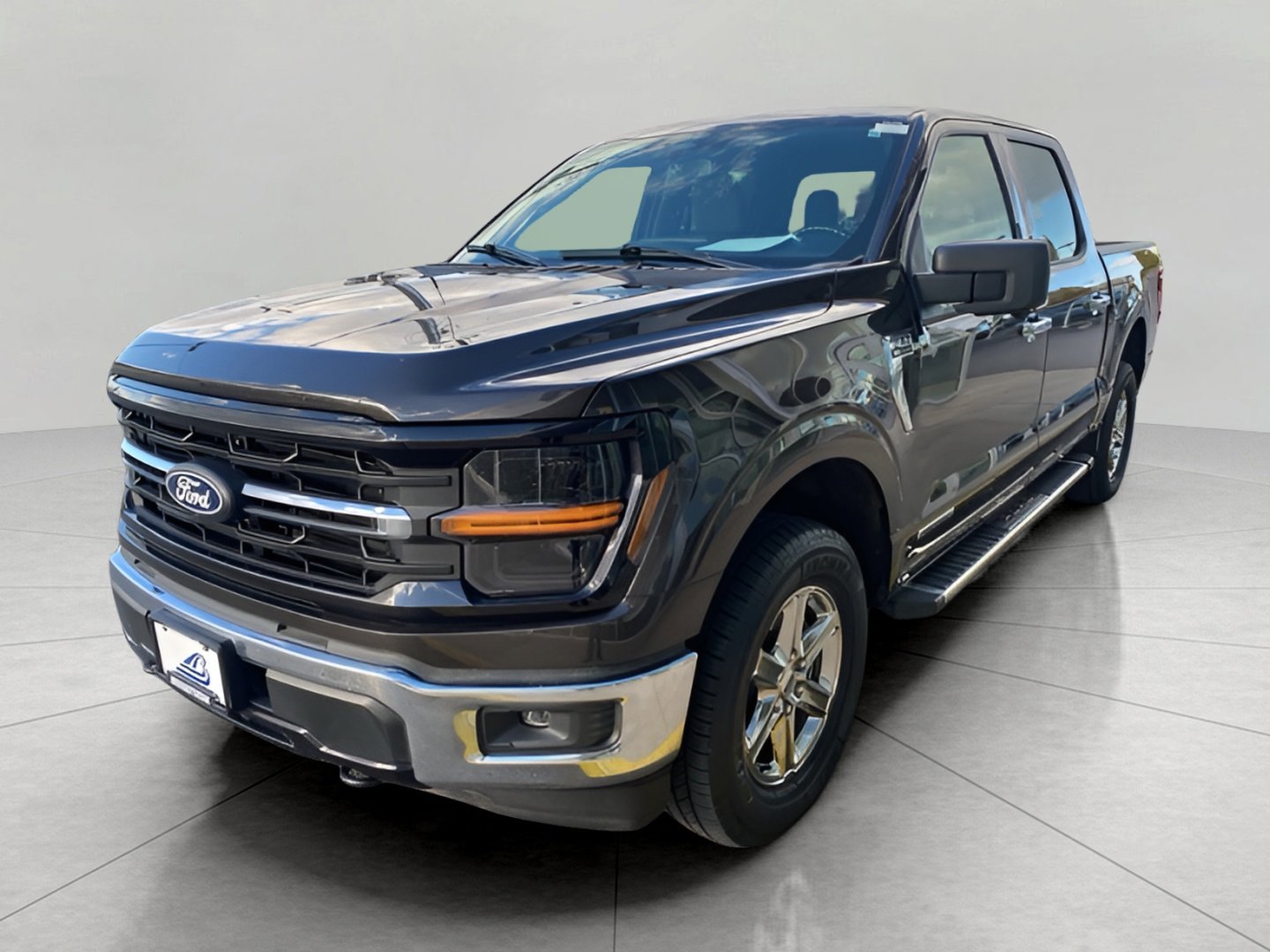 Used 2024 Ford F150 XLT w/ Mobile Office Package image 4