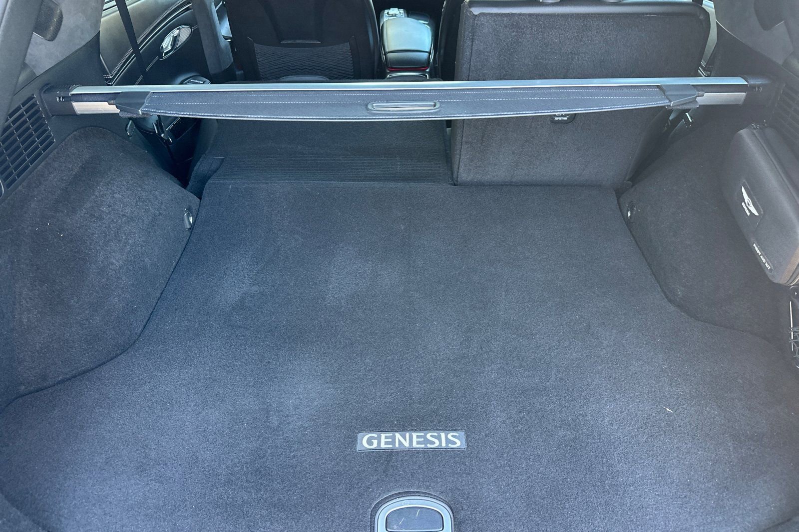 Used 2023 Genesis GV70 3.5T Sport w/ Sport Prestige Package image 16