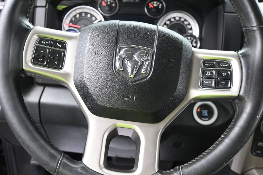 Used 2015 RAM 1500 Laramie w/ Convenience Group AWD/4WD image 13