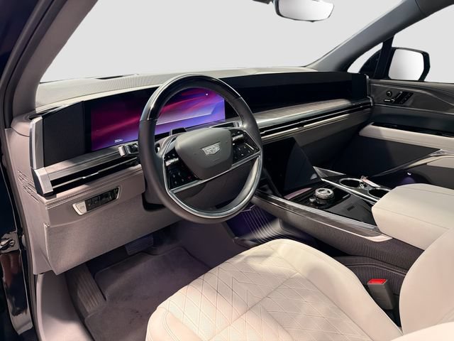 Certified 2025 Cadillac Escalade IQ Sport 1 w/ LPO, ONYX Package AWD/4WD image 9