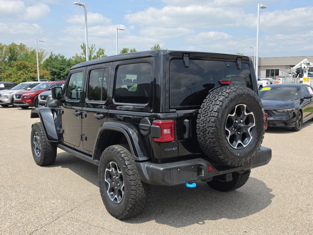 Used 2023 Jeep Wrangler Unlimited Rubicon 4xe w/ Cold Weather Group AWD/4WD image 5