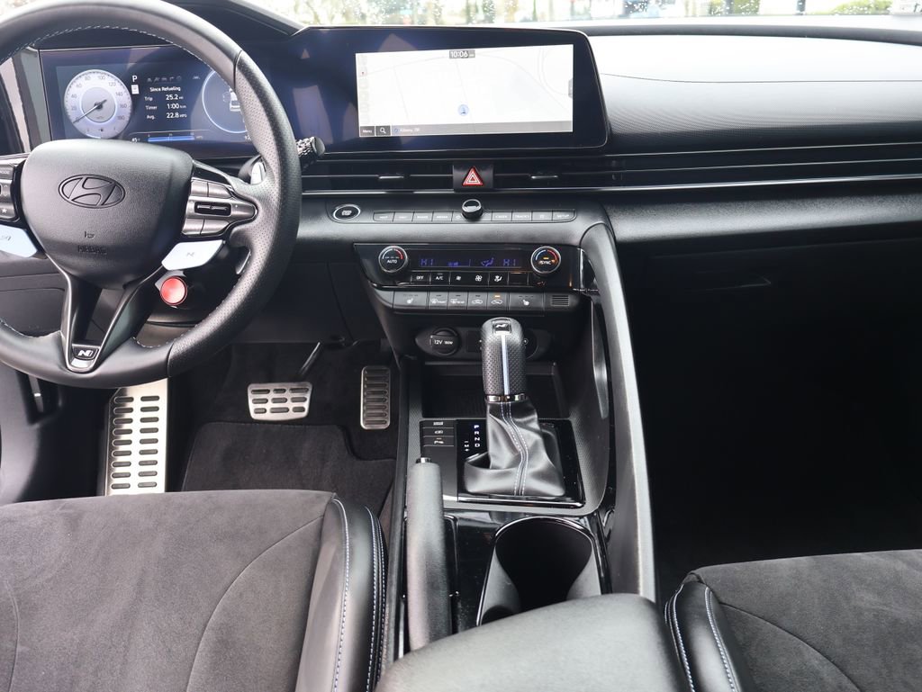 Used 2025 Hyundai Elantra N image 26