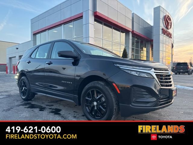 Used 2023 Chevrolet Equinox LS image 1