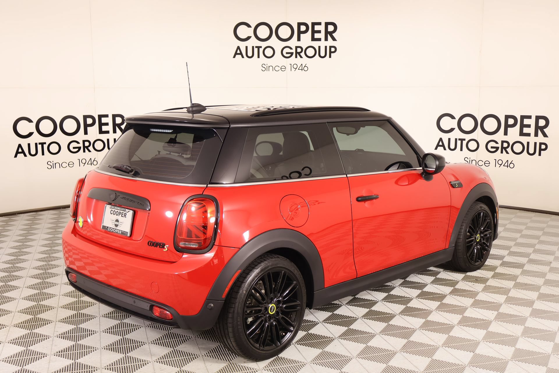 Used 2022 MINI Cooper SE FWD image 21