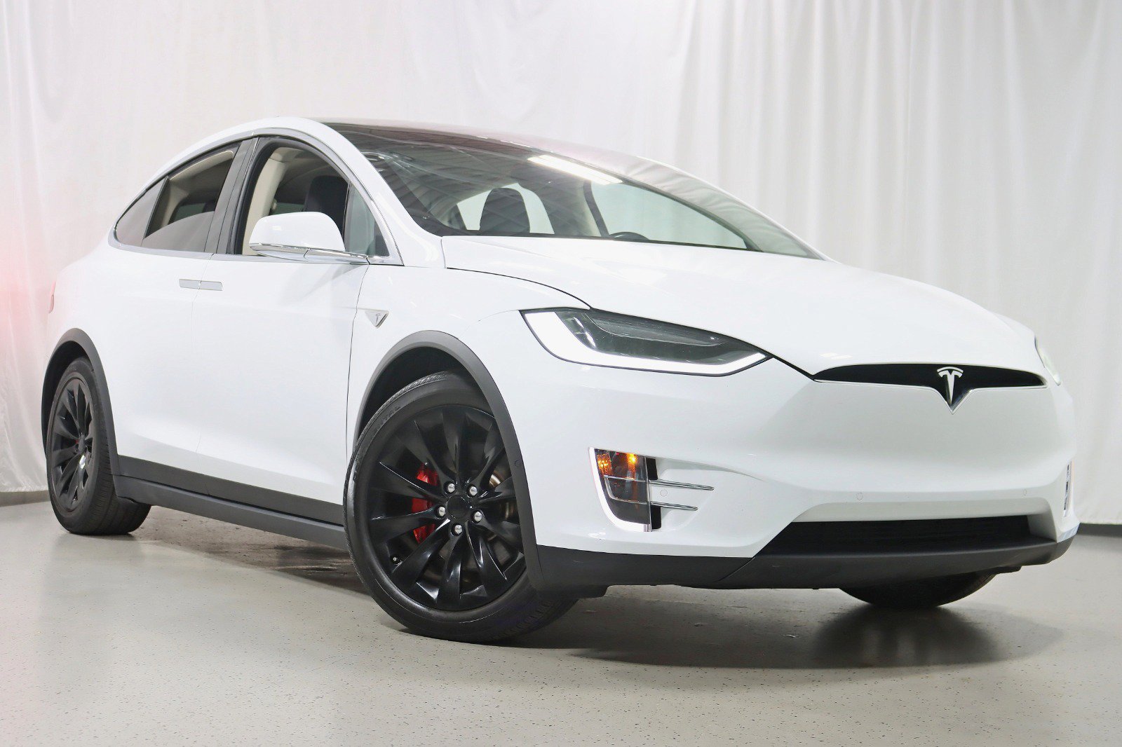 Used 2016 Tesla Model X AWD/4WD image 7