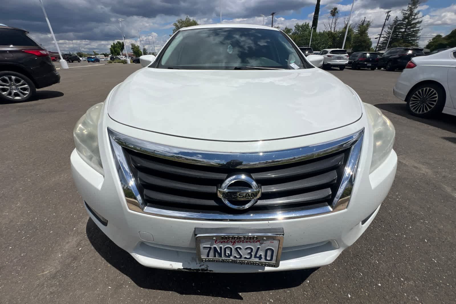 Used 2015 Nissan Altima 2.5 S FWD image 2