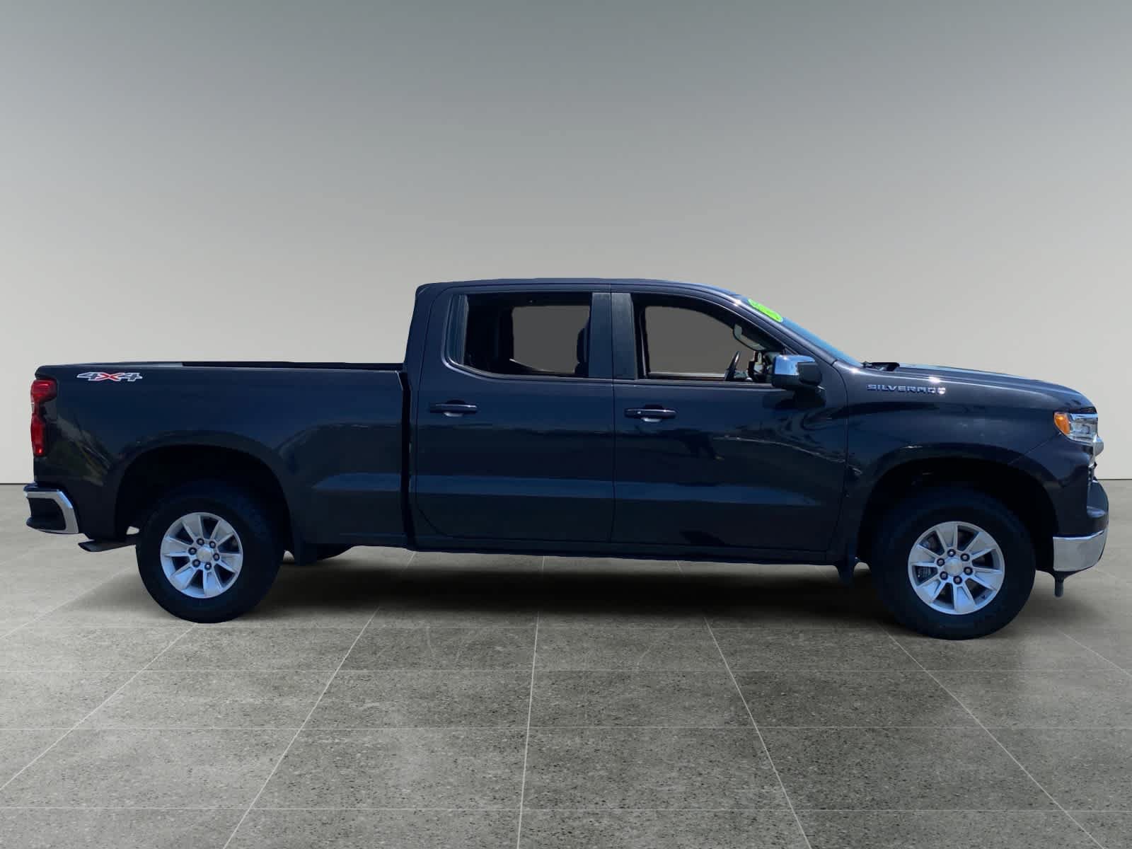 Used 2023 Chevrolet Silverado 1500 LT w/ Protection Package AWD/4WD image 6