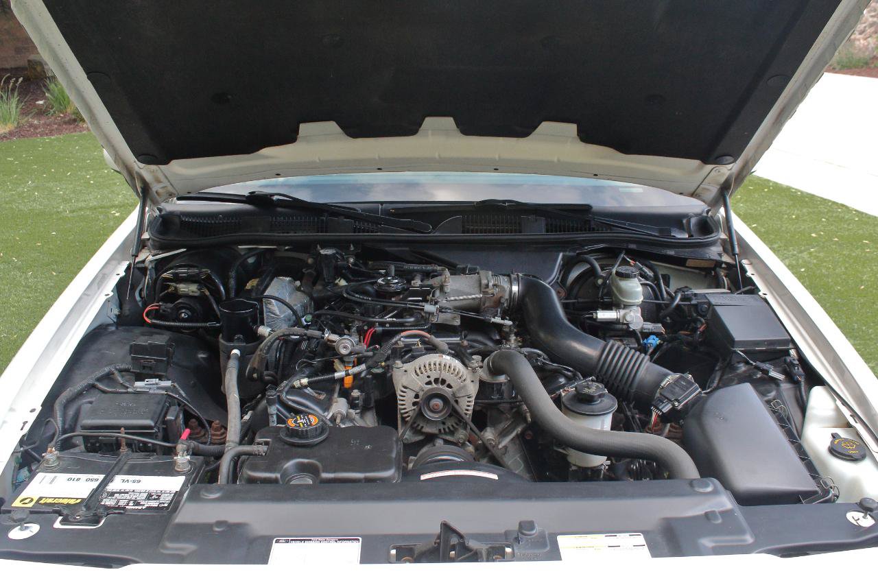 Used 1999 Ford Crown Victoria LX RWD image 41