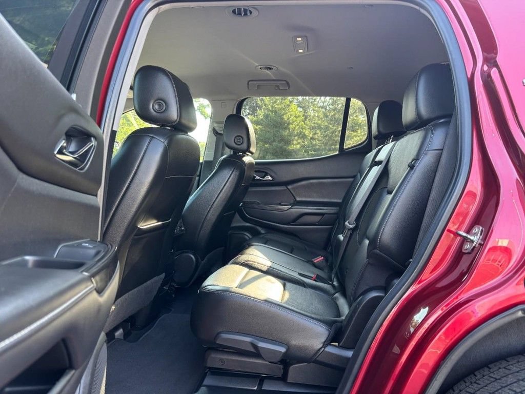 Used 2021 GMC Acadia SLT FWD image 11