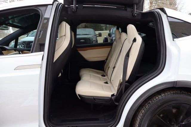 Used 2019 Tesla Model X Long Range image 11