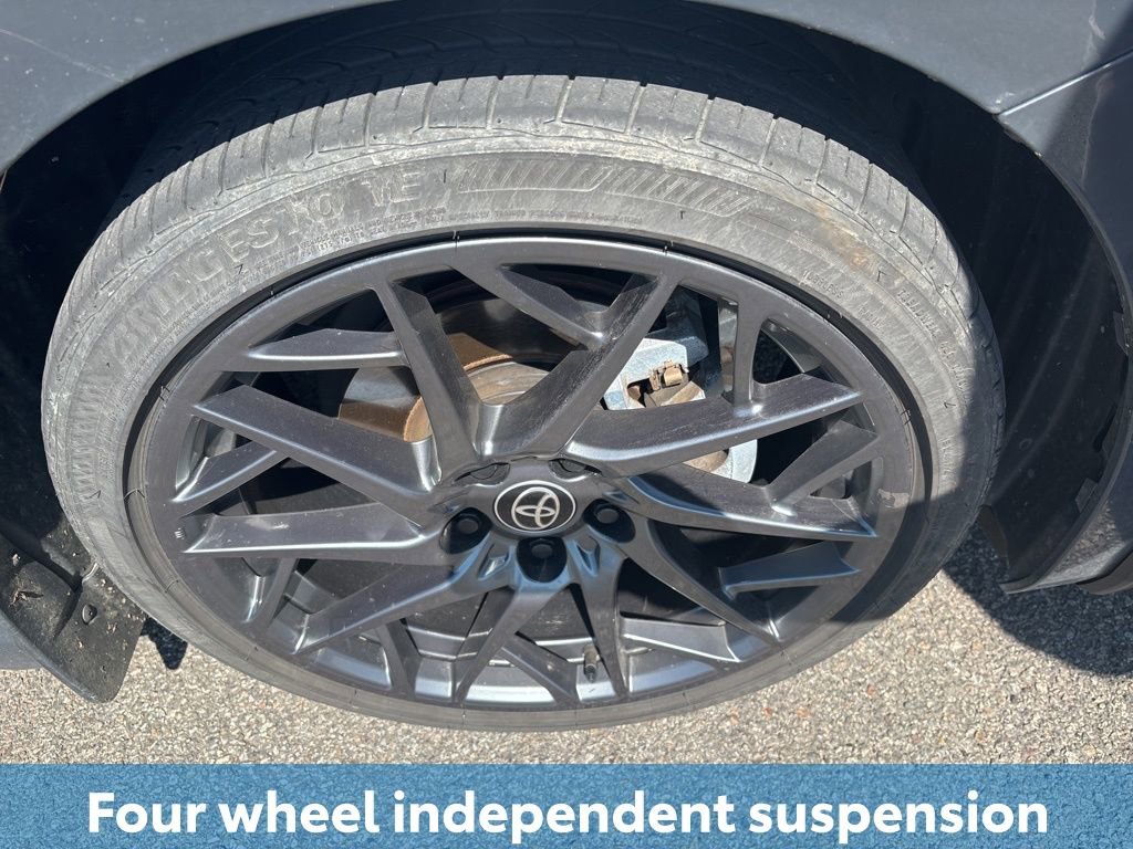 Used 2025 Toyota Camry SE image 11