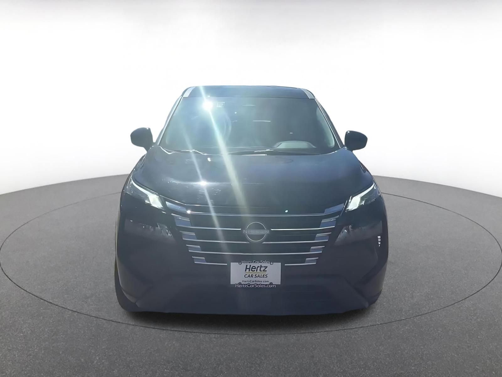 Used 2025 Nissan Rogue SV image 4