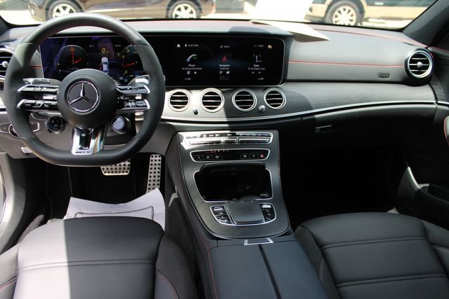 Used 2022 Mercedes-Benz E 53 AMG 4MATIC Sedan image 28