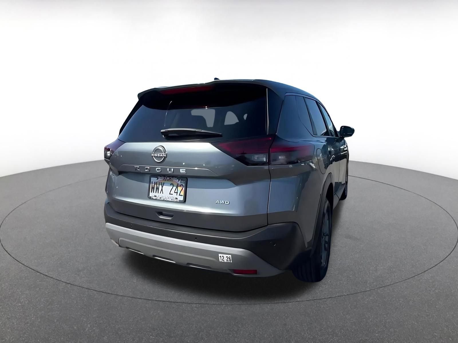 Used 2023 Nissan Rogue S image 14